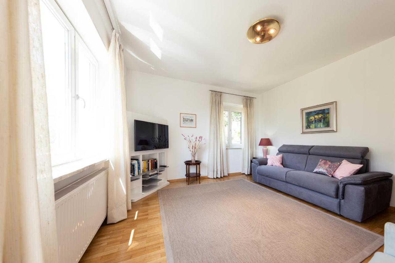 Haus Dorfblick Apartment Caldaro Luaran gambar