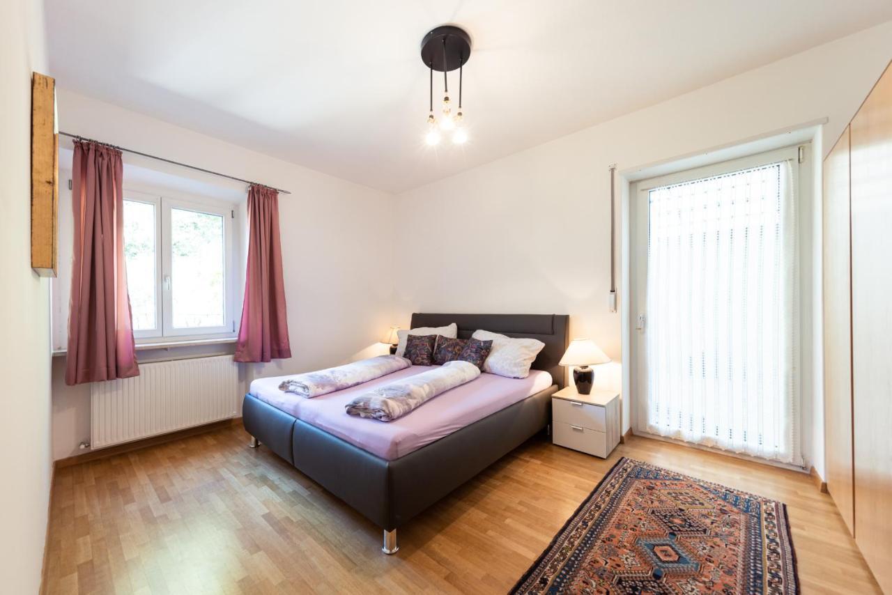 Haus Dorfblick Apartment Caldaro Luaran gambar