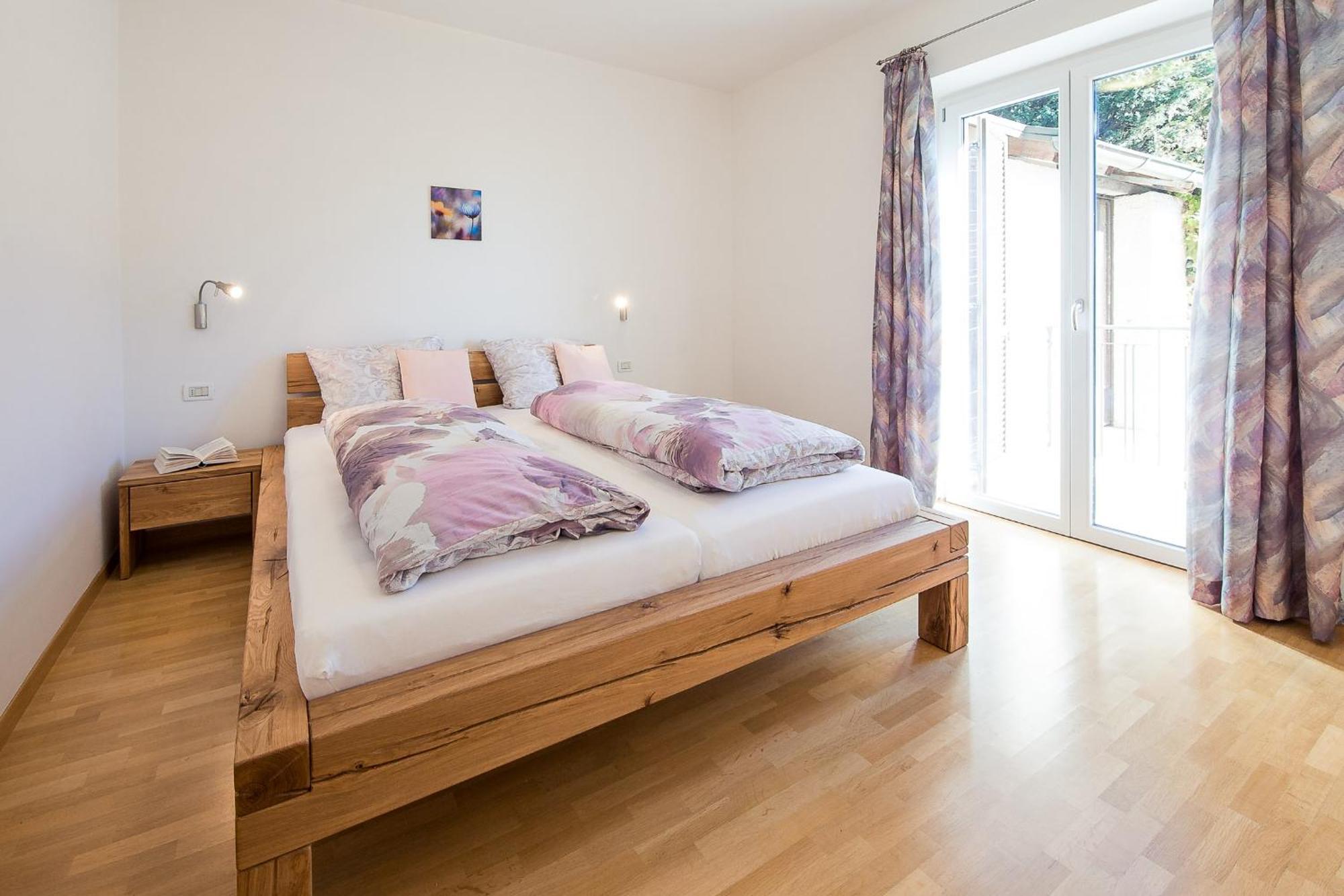 Haus Dorfblick Apartment Caldaro Luaran gambar