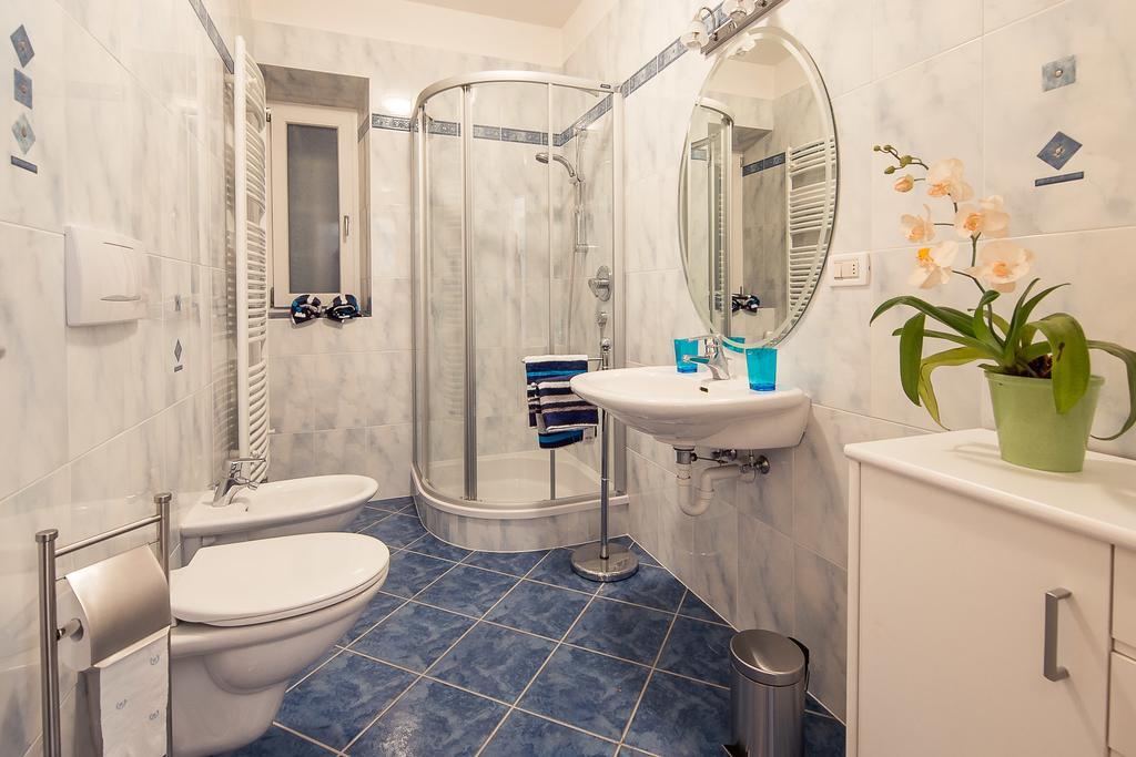Haus Dorfblick Apartment Caldaro Luaran gambar