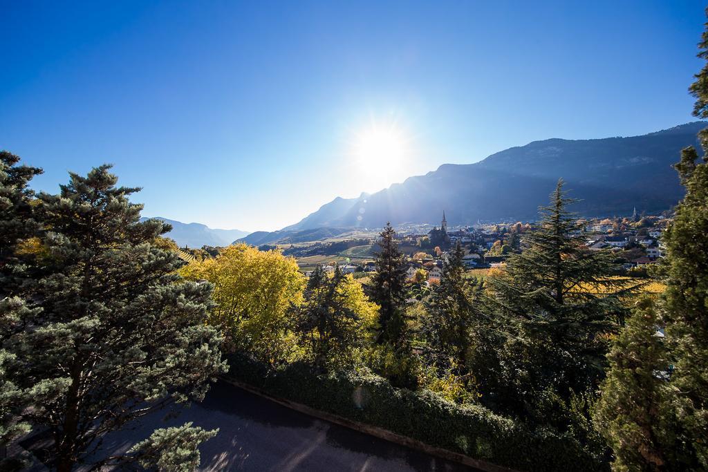 Haus Dorfblick Apartment Caldaro Luaran gambar
