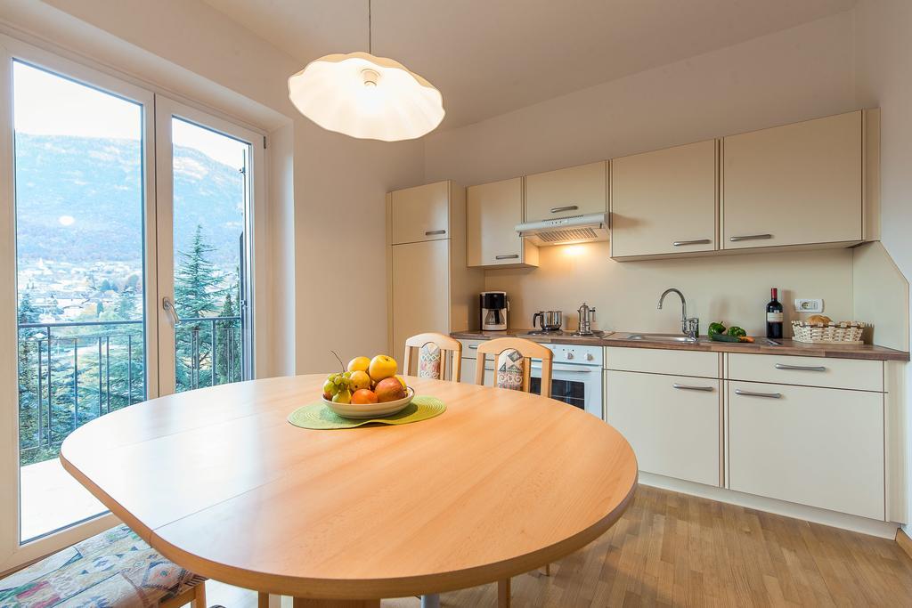 Haus Dorfblick Apartment Caldaro Luaran gambar